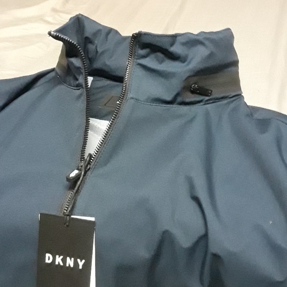 NWT Large DKNY water resistant zip up jacket - Picture 3 of 4
